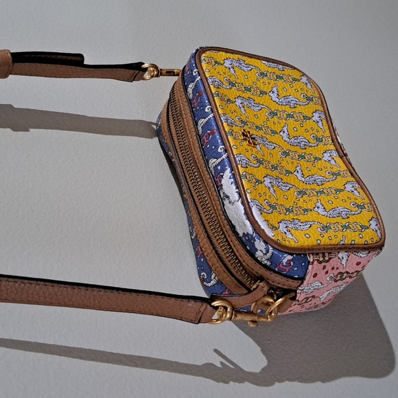 Tory burch limited edition Perry seahorse mini camera crossbody - used - Picture 4 of 9